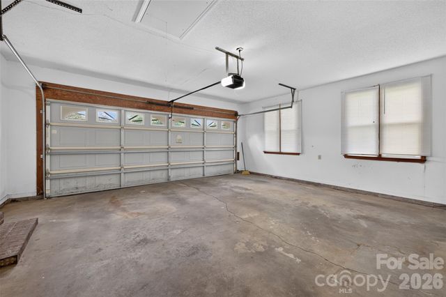 2923 Dogwood Drive, Claremont, NC 28610