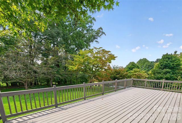 2923 Dogwood Drive, Claremont, NC 28610