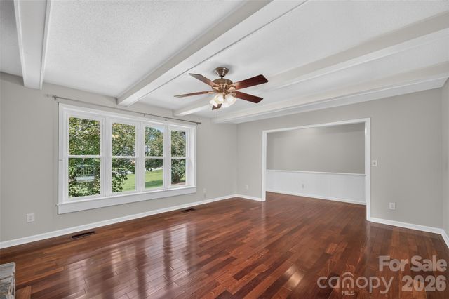 2923 Dogwood Drive, Claremont, NC 28610