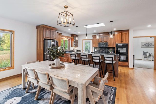 8370 W Lake Drive, Chanhassen, MN 55317