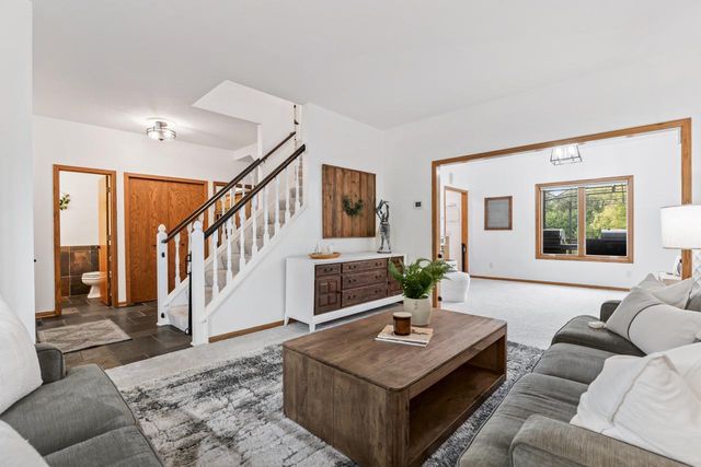 8370 W Lake Drive, Chanhassen, MN 55317