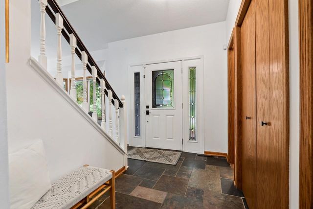 8370 W Lake Drive, Chanhassen, MN 55317