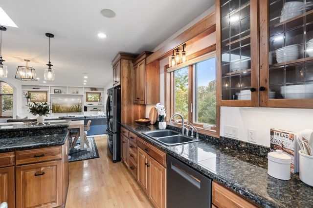 8370 W Lake Drive, Chanhassen, MN 55317