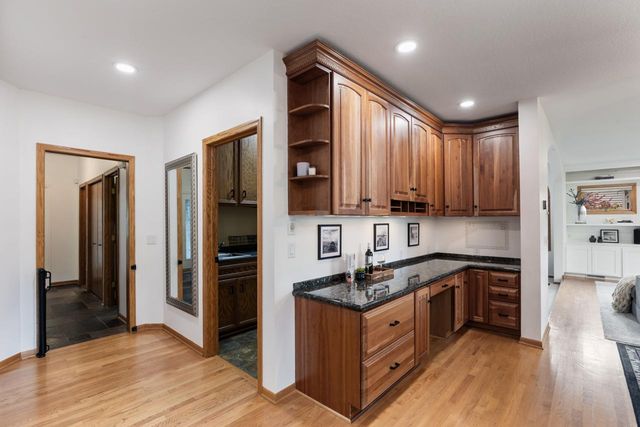 8370 W Lake Drive, Chanhassen, MN 55317