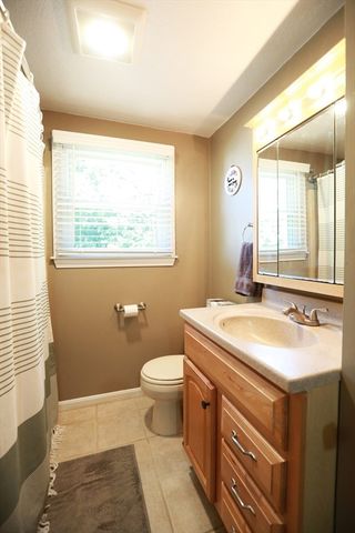 450 Summer St, Bridgewater, MA 02324