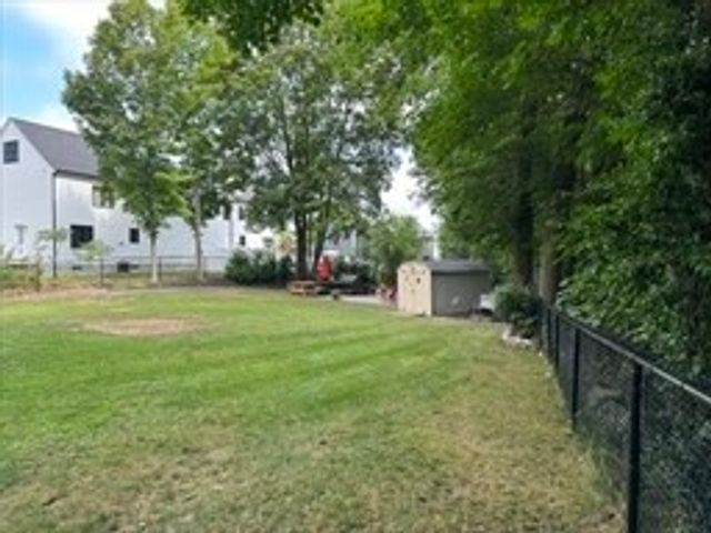 450 Summer St, Bridgewater, MA 02324