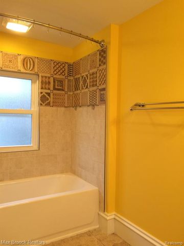 115 E Lincoln Street, Birmingham, MI 48009