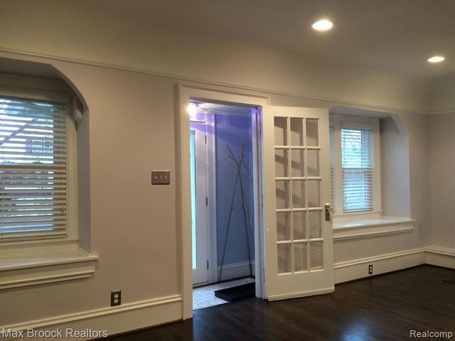 115 E Lincoln Street, Birmingham, MI 48009