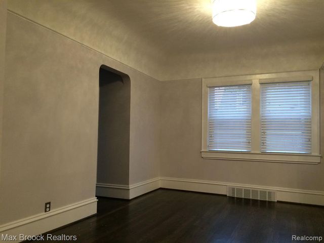 115 E Lincoln Street, Birmingham, MI 48009