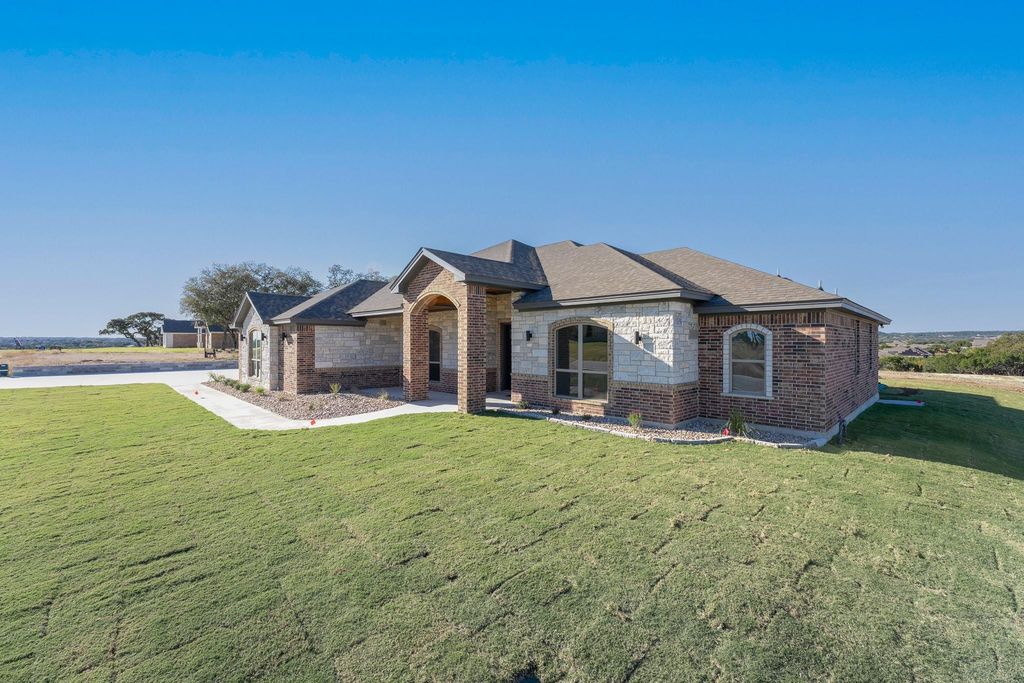4249 Cold Springs RD, Kempner, TX 76539