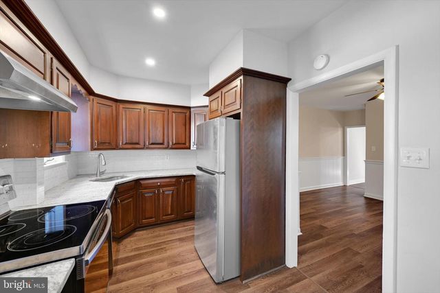 27 PENNSYLVANIA AVE, Shillington, PA 19607