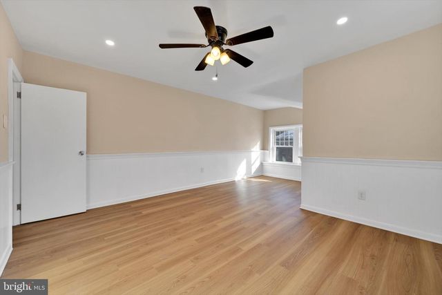 27 PENNSYLVANIA AVE, Shillington, PA 19607