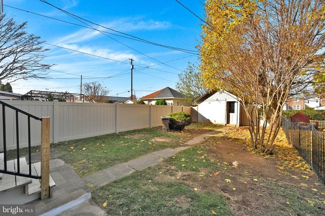 27 PENNSYLVANIA AVE, Shillington, PA 19607