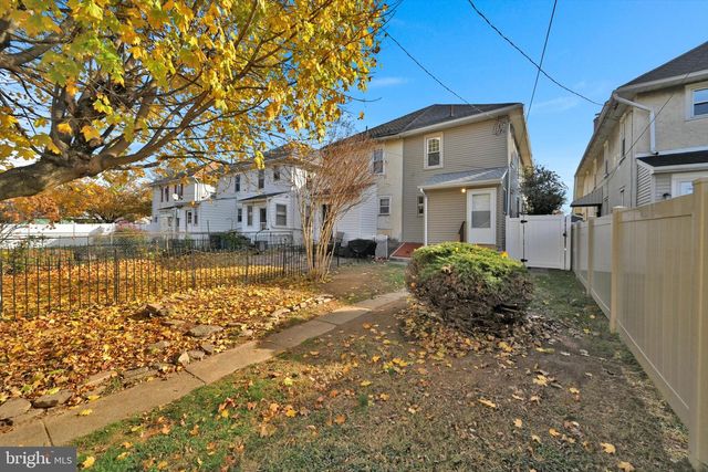 27 PENNSYLVANIA AVE, Shillington, PA 19607