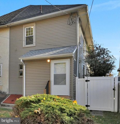 27 PENNSYLVANIA AVE, Shillington, PA 19607