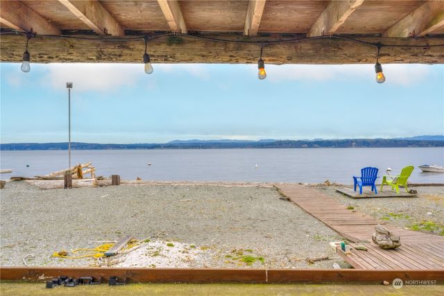 15 U Snoqualmie Avenue, Hat Island, WA 98206