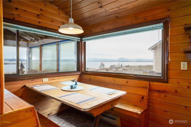 15 U Snoqualmie Avenue, Hat Island, WA 98206