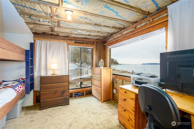15 U Snoqualmie Avenue, Hat Island, WA 98206