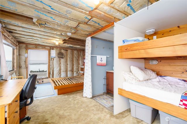 15 U Snoqualmie Avenue, Hat Island, WA 98206