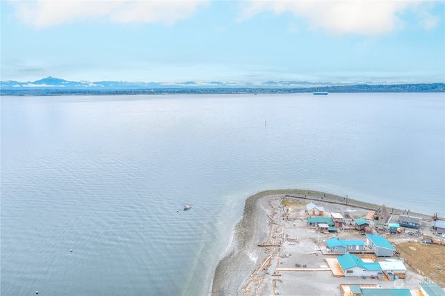 15 U Snoqualmie Avenue, Hat Island, WA 98206