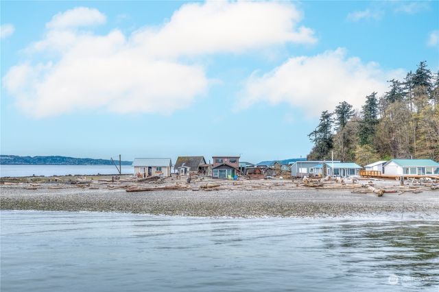 15 U Snoqualmie Avenue, Hat Island, WA 98206