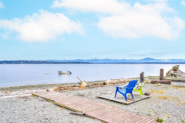 15 U Snoqualmie Avenue, Hat Island, WA 98206