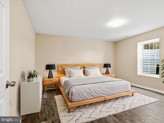 3281 RUSSEL RUN RD, Locust Grove, VA 22508