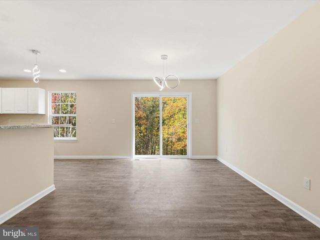 3281 RUSSEL RUN RD, Locust Grove, VA 22508