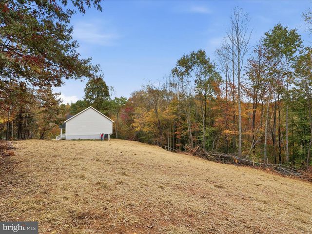3281 RUSSEL RUN RD, Locust Grove, VA 22508