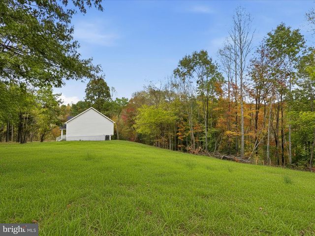 3281 RUSSEL RUN RD, Locust Grove, VA 22508