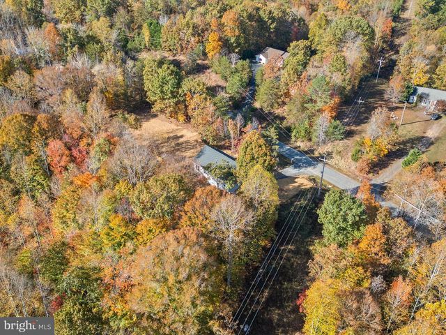 3281 RUSSEL RUN RD, Locust Grove, VA 22508