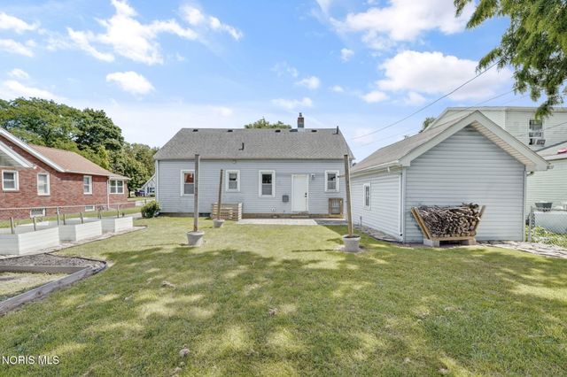 303 E William Street, Maumee, OH 43537