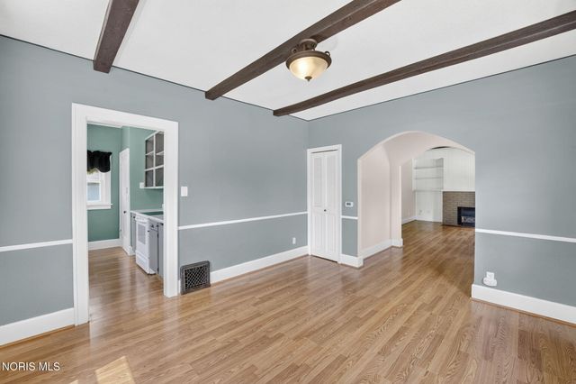 303 E William Street, Maumee, OH 43537