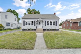 303 E William Street, Maumee, OH 43537