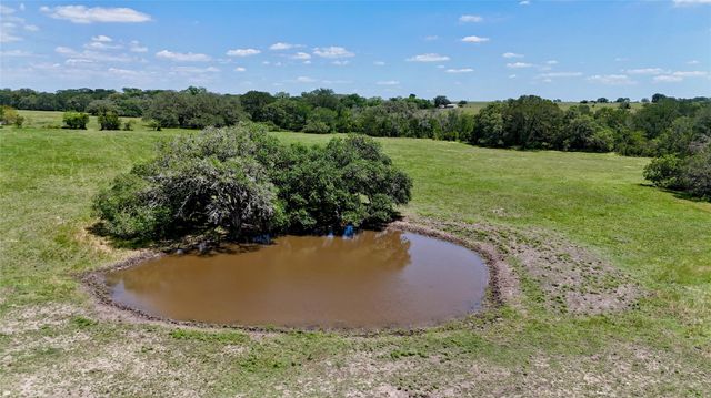 2170 Langdon Road, Weimar, TX 78962