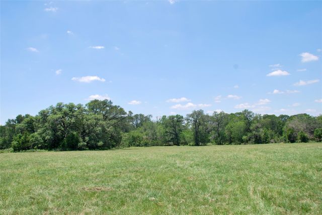 2170 Langdon Road, Weimar, TX 78962
