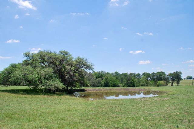 2170 Langdon Road, Weimar, TX 78962