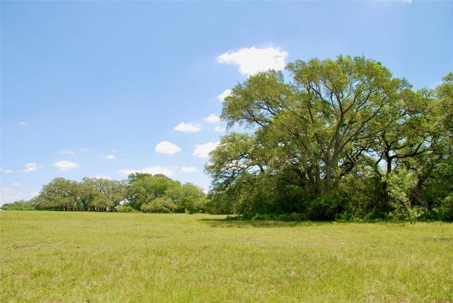 2170 Langdon Road, Weimar, TX 78962