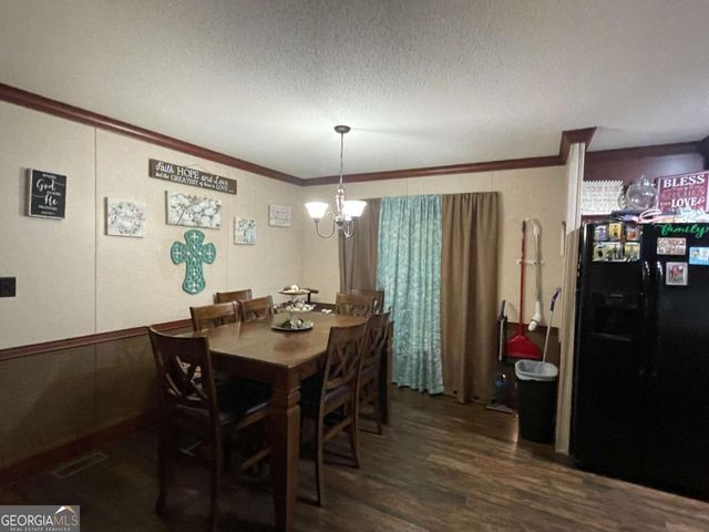 601 Auburn Road, Glennville, GA 30427