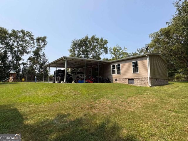 601 Auburn Road, Glennville, GA 30427