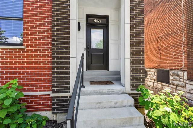 2022 Geyer Avenue, St Louis, MO 63104