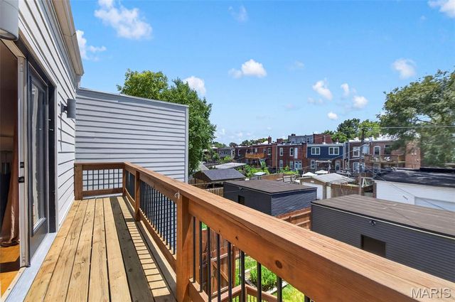2022 Geyer Avenue, St Louis, MO 63104