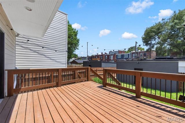2022 Geyer Avenue, St Louis, MO 63104