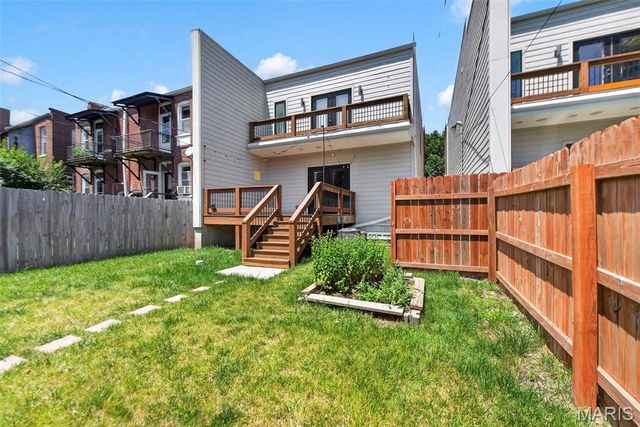 2022 Geyer Avenue, St Louis, MO 63104