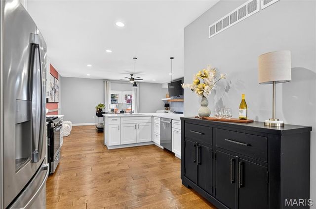 2022 Geyer Avenue, St Louis, MO 63104