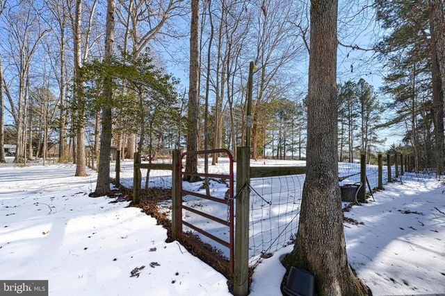 441 HARTWOOD RD, Fredericksburg, VA 22406