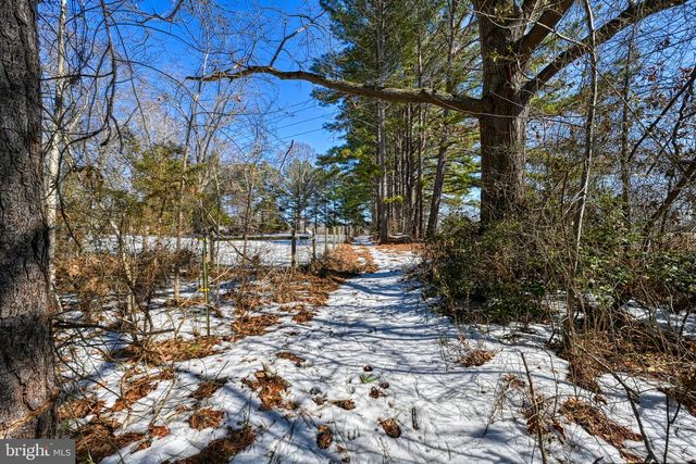 441 HARTWOOD RD, Fredericksburg, VA 22406