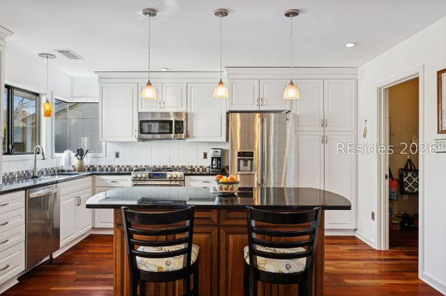 35 Stable Gate Rd, Hilton Head Island, SC 29926