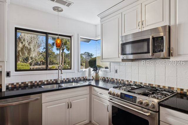 35 Stable Gate Rd, Hilton Head Island, SC 29926