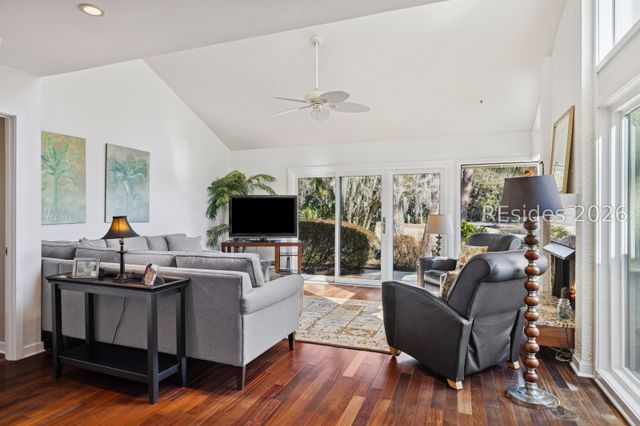 35 Stable Gate Rd, Hilton Head Island, SC 29926